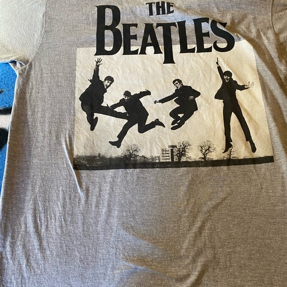 Men’s 2015 “The Beatles” Tee Shirt. Apple Crops LTD. Size XL. Grey with Graphics - Picture 6 of 6